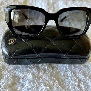 Gorgeous CHANEL Sunglasses